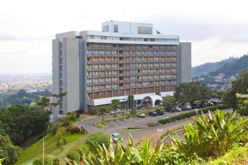 Hotel Mont Febe Яунде Екстер'єр фото