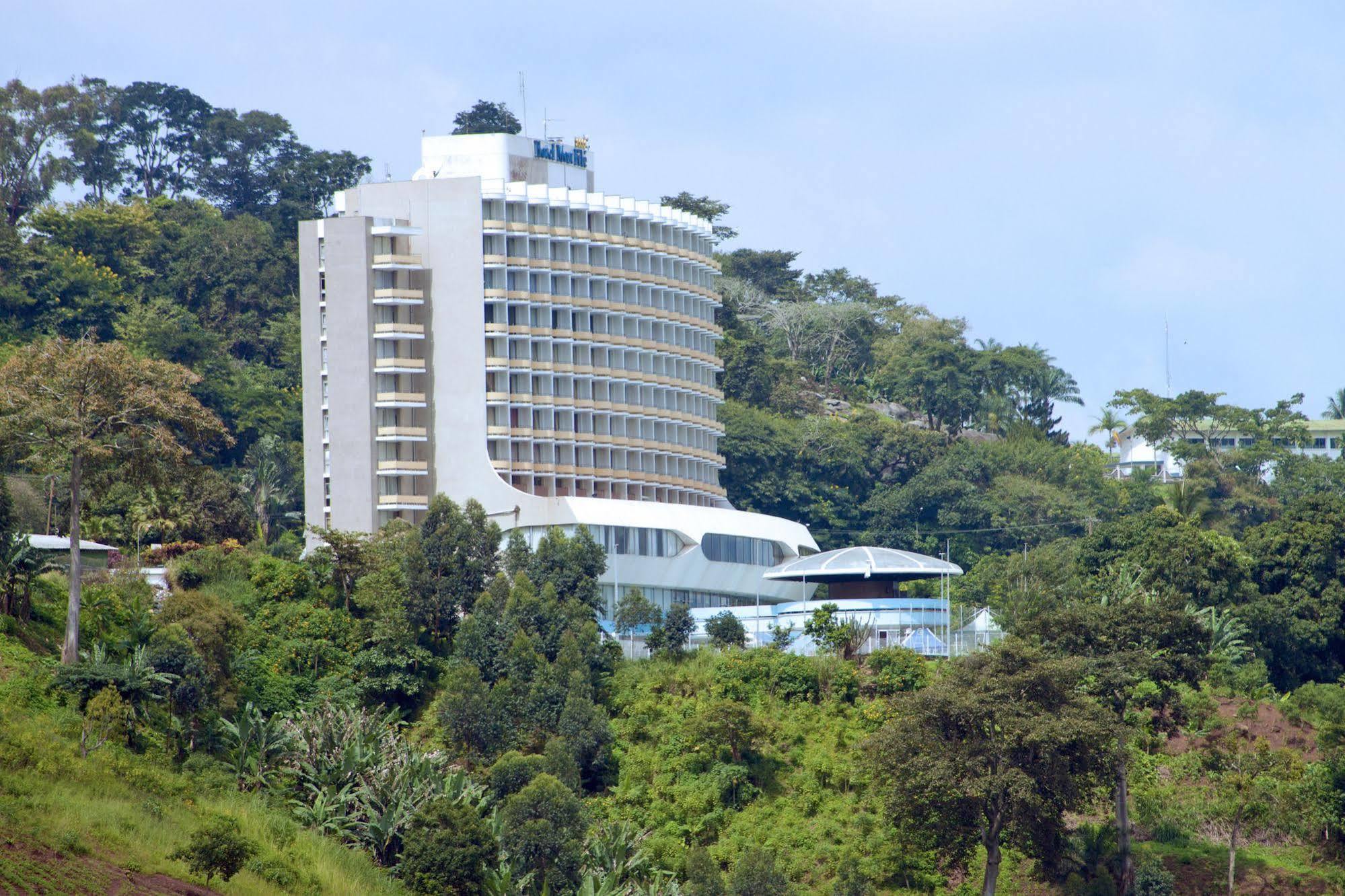 Hotel Mont Febe Яунде Екстер'єр фото
