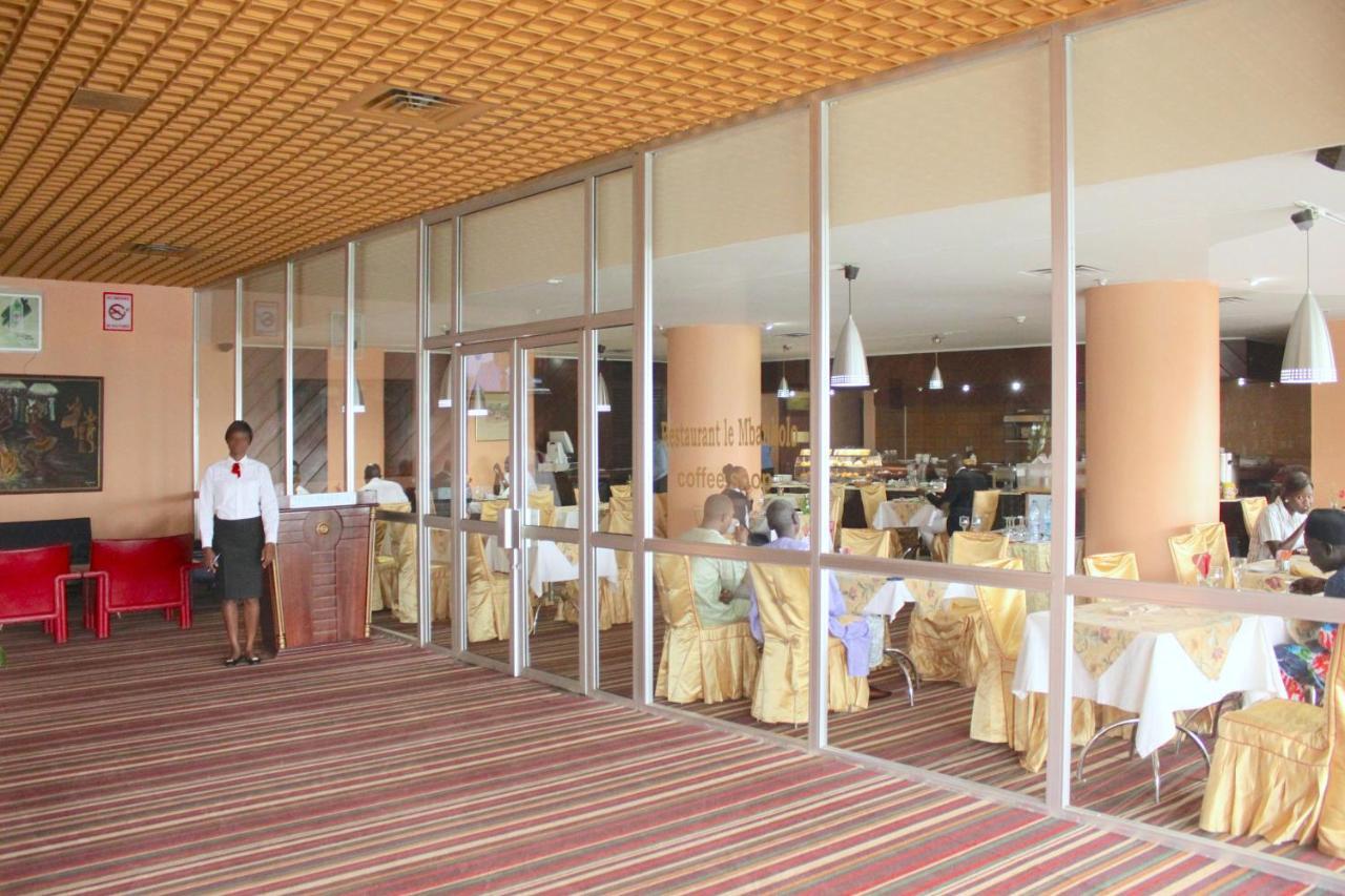 Hotel Mont Febe Яунде Екстер'єр фото