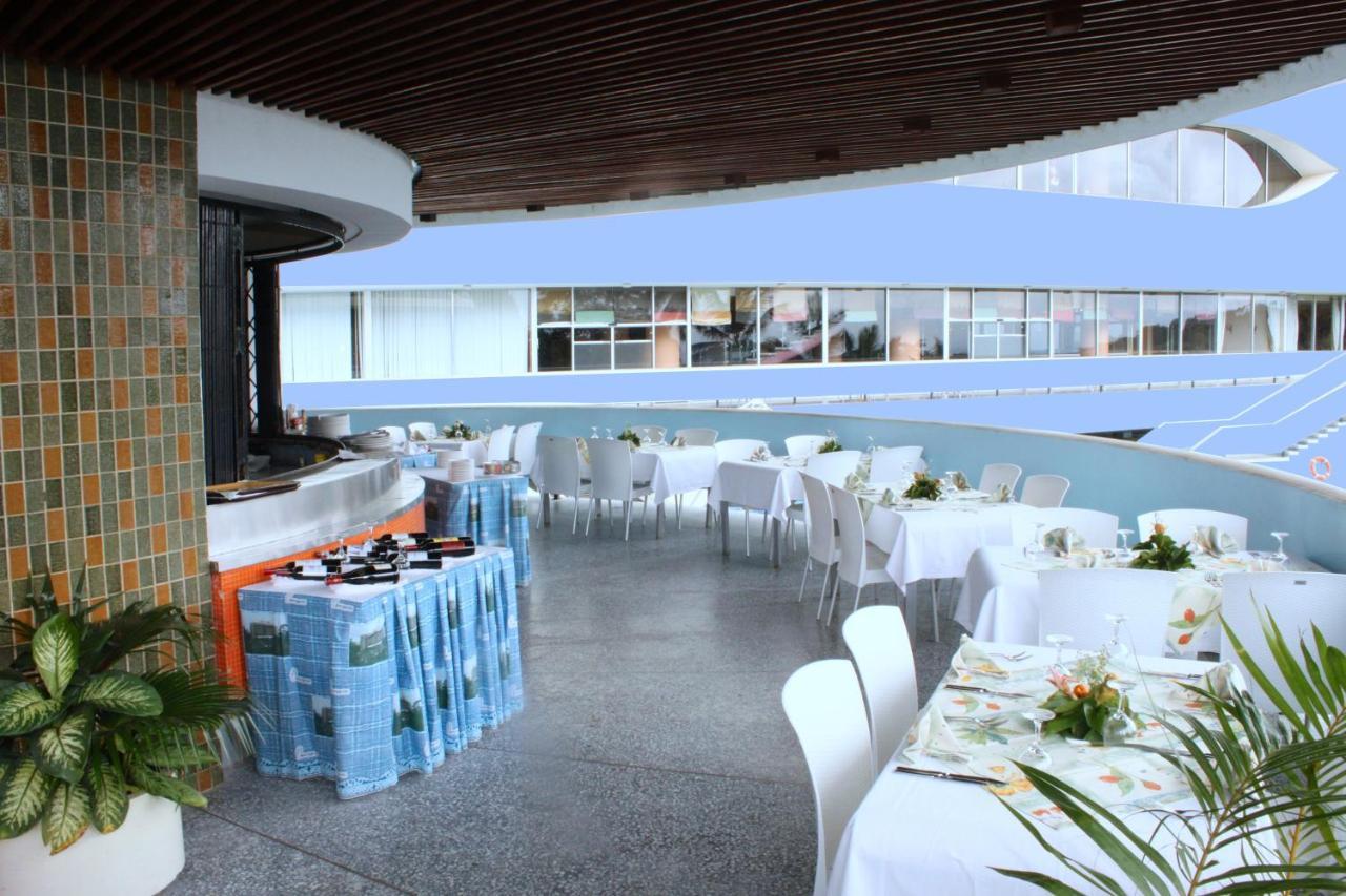 Hotel Mont Febe Яунде Екстер'єр фото